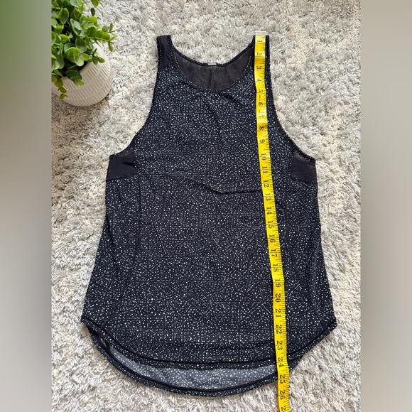 Lululemon Black Printed Tank - Picture 4 of 7